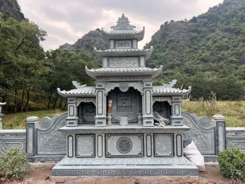 Lăng Thờ Đá Minh Quảng