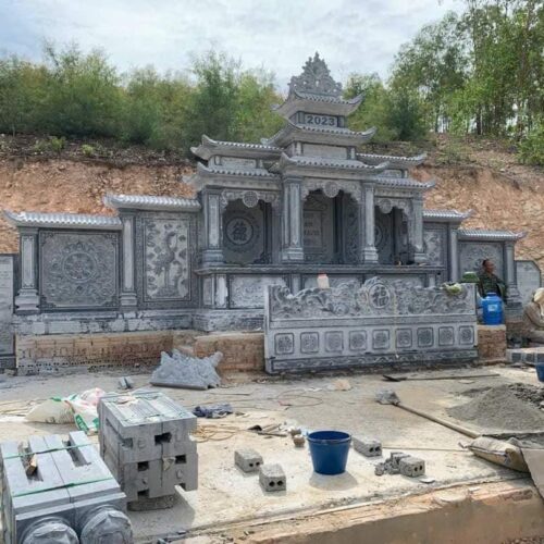 Lăng Thờ Đá Minh Quảng
