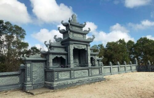 Lăng Thờ Đá Minh Quảng