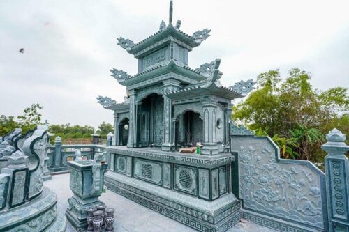 Lăng Thờ Đá Minh Quảng